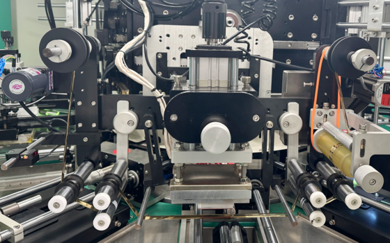 2-6 Kolor 45 sztuk/min Pojemnik Automatyczna drukarka CNC SRS1039