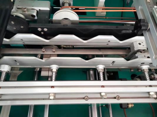 250x160mm 1800 sztuk / godz. Automatyczna maszyna do tłoczenia na gorąco do pojemników cylindrycznych